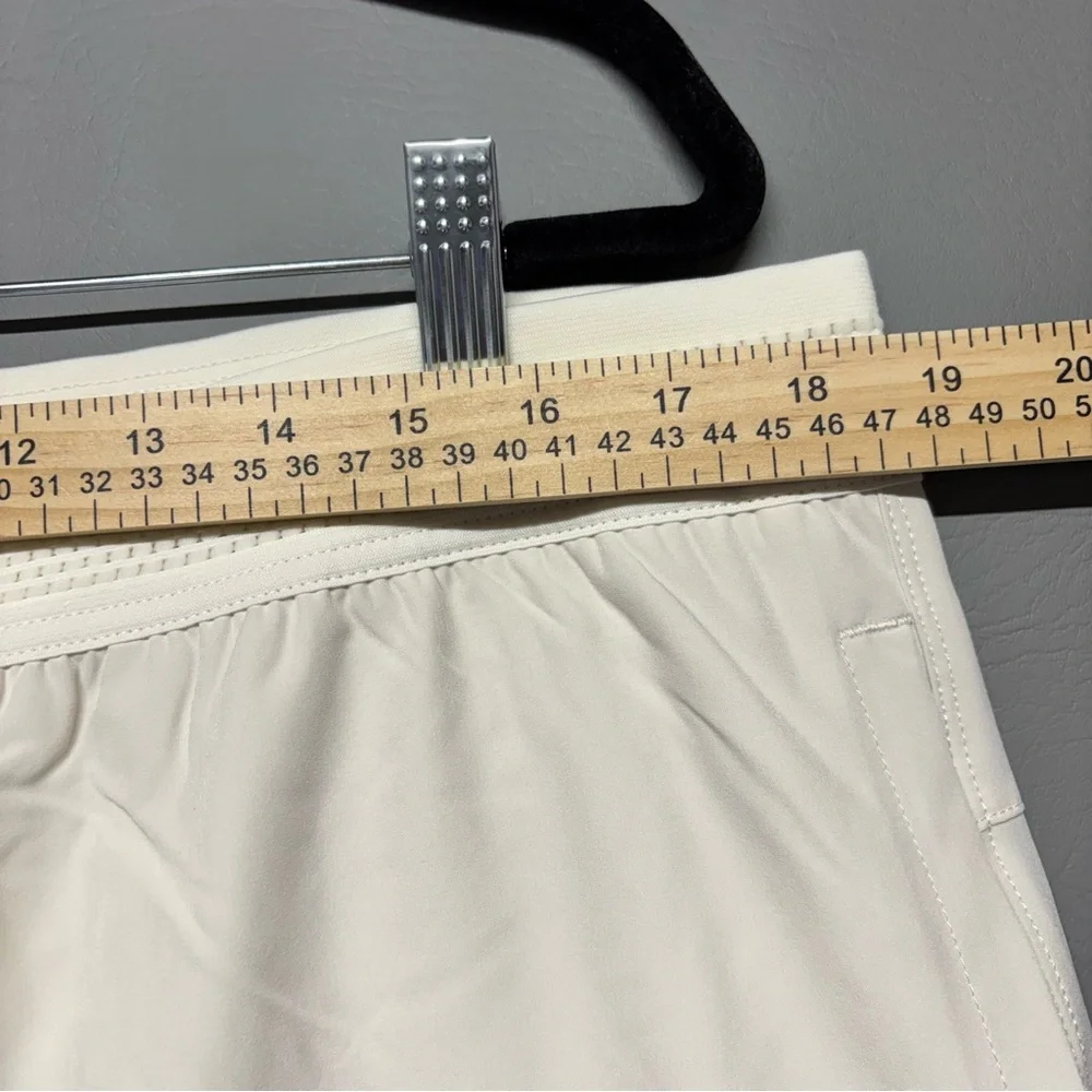 ✨Fabletics The 7” Fundamental Shorts(Lined) Size XL